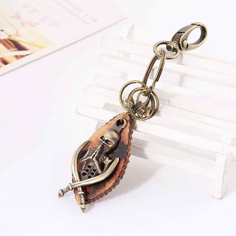 Llavero de cuero bañado en bronce con diseño de esqueleto punk - image 2
