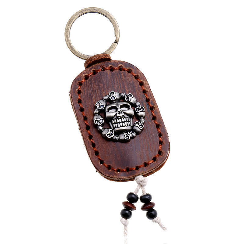 Llavero de cuero con colgante de calavera ovalada de estilo gótico