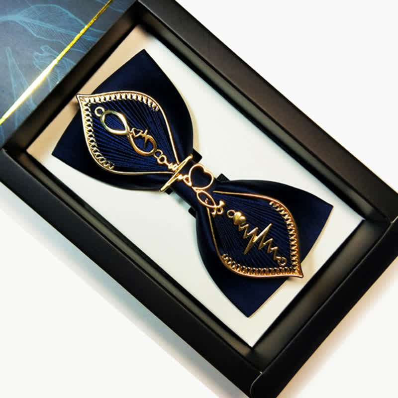 Pajarita de metal dorado con forma de fénix para hombre en azul marino