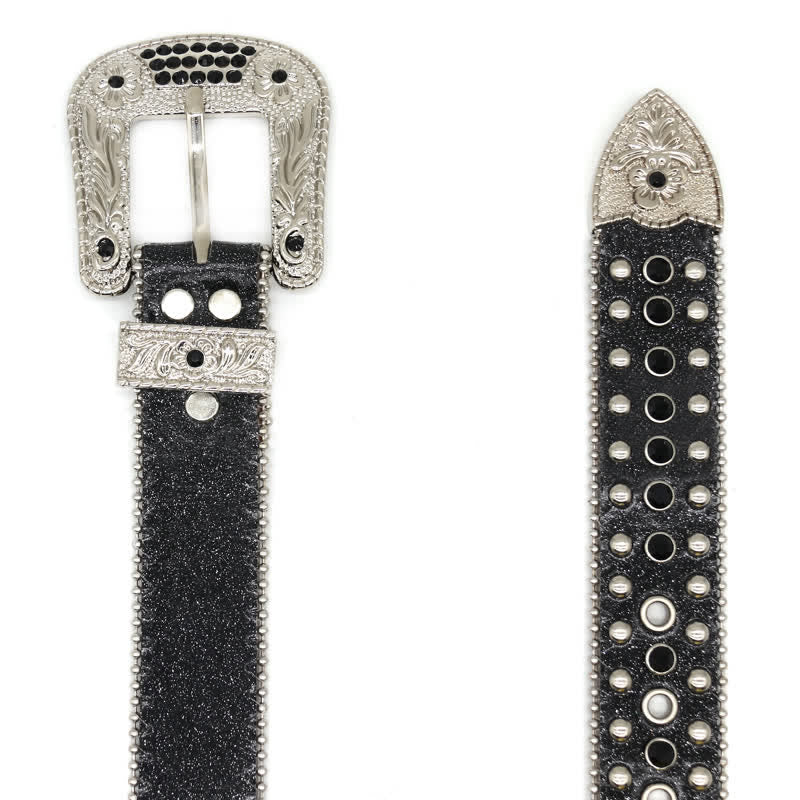 Cinturón de cuero con tachuelas y remaches en forma de cruz estilo western
