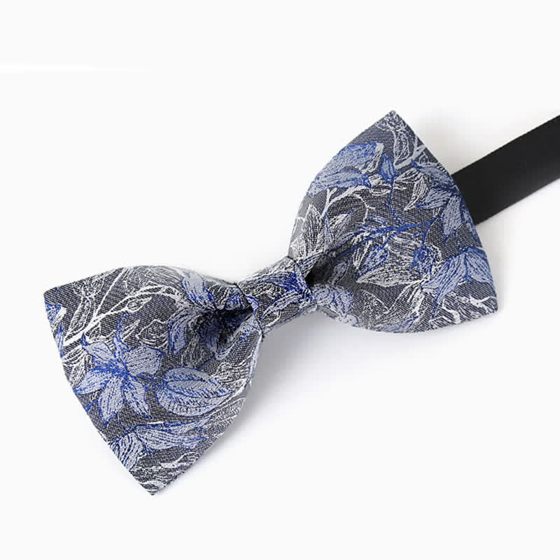 Pajarita de seda con estampado de flores y hojas en gris y azul para hombre