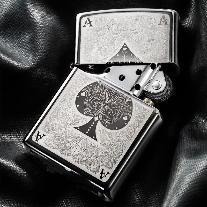 Encendedor de queroseno recargable Ace of Spades Black Ice