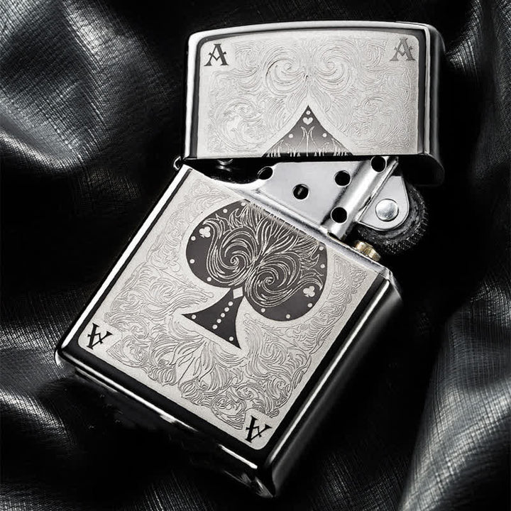 Encendedor de queroseno recargable Ace of Spades Black Ice