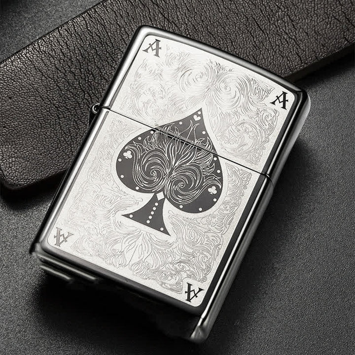 Encendedor de queroseno recargable Ace of Spades Black Ice