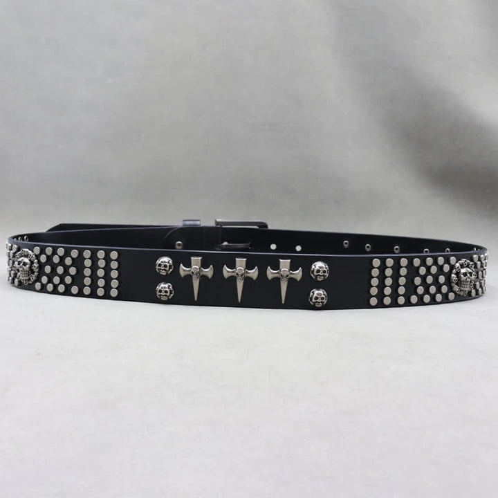 Cinturón de cuero con tachuelas estilo punk rock de tres filas con diseño de cruz y calavera