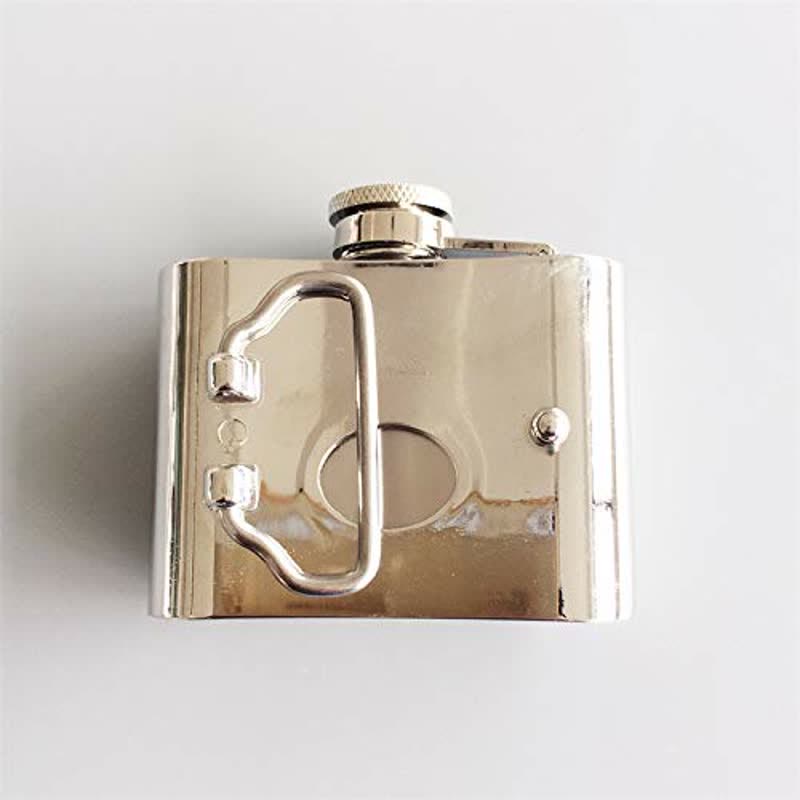 Cinturón de cuero de 2 oz para hombre con frasco oculto y diseño de perfil femenino