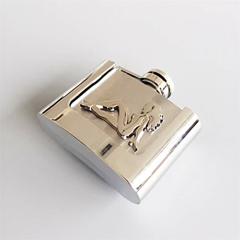 Cinturón de cuero de 2 oz para hombre con frasco oculto y diseño de perfil femenino