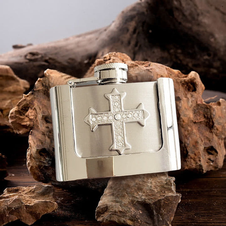Cinturón de cuero con diamantes de imitación en forma de cruz de 2 oz para hombre, con frasco oculto, hecho a mano