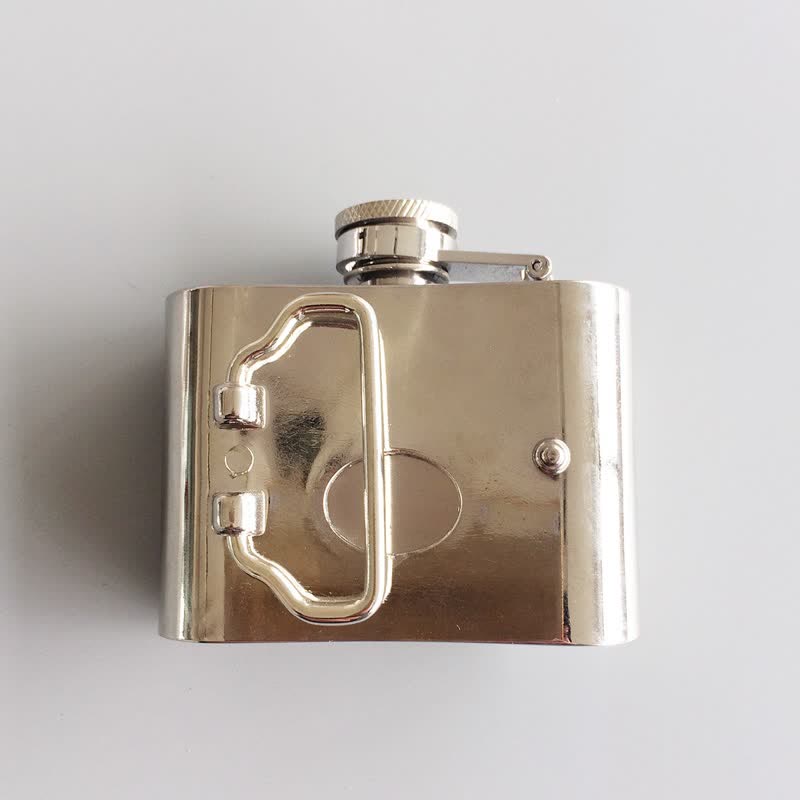 Cinturón de cuero con forma de cabeza de toro de 2 oz para hombre, con frasco oculto, hecho a mano