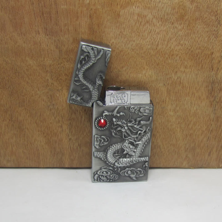 Cinturón de cuero con diseño de dragón plateado antiguo para hombre con encendedor oculto