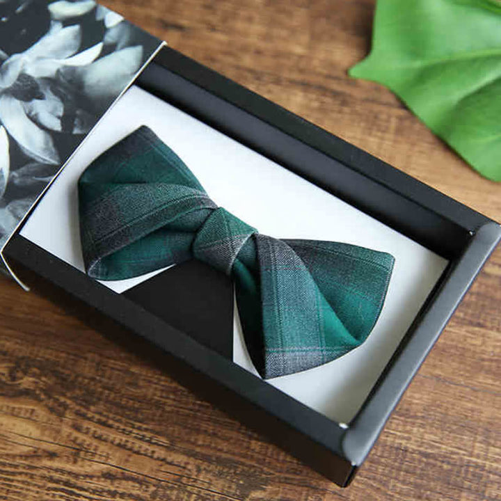 Pajarita de novio con estampado de cuadros estilo británico para hombre