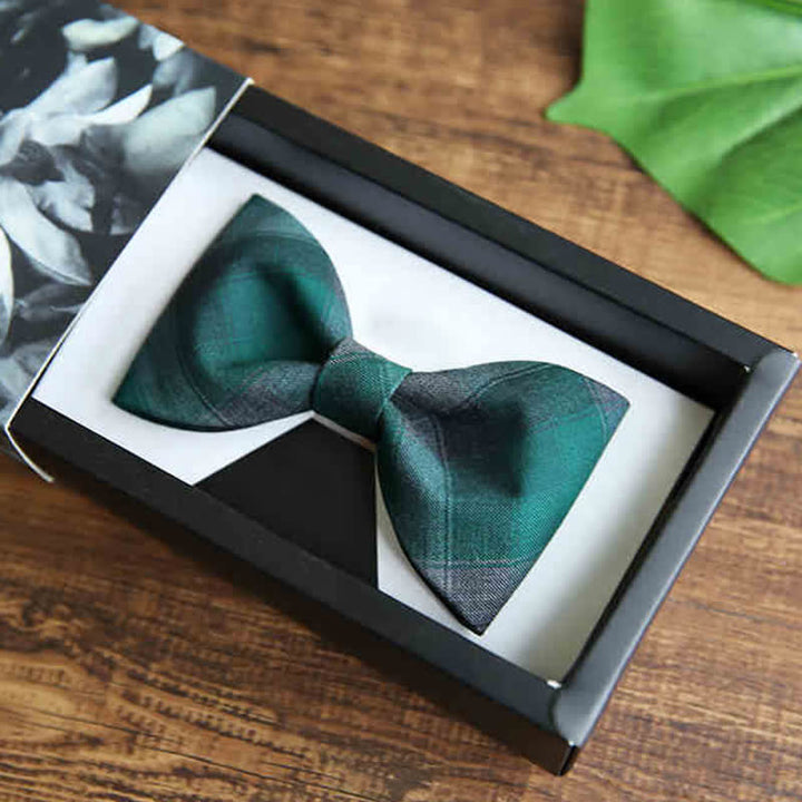 Pajarita de novio con estampado de cuadros estilo británico para hombre