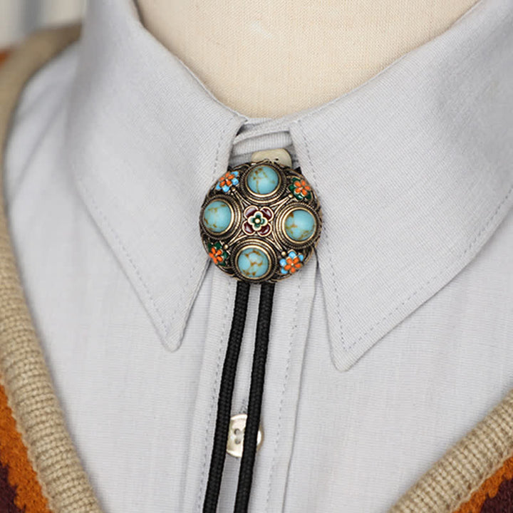 Corbata de bolo con flores esmaltadas en turquesa azul antiguo