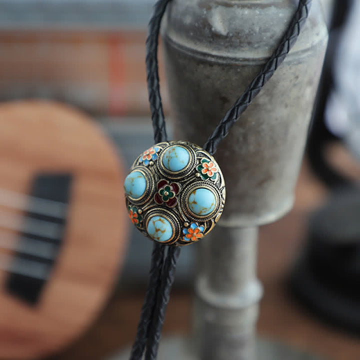 Corbata de bolo con flores esmaltadas en turquesa azul antiguo