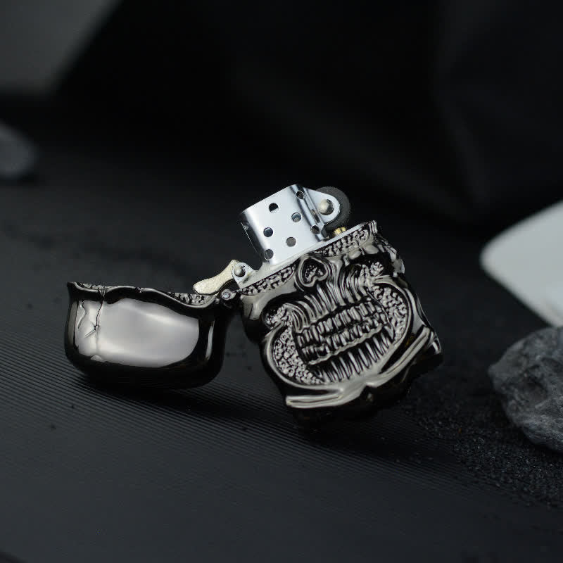 Encendedor de quesoseno recargable retro resistente con forma de calavera y armadura