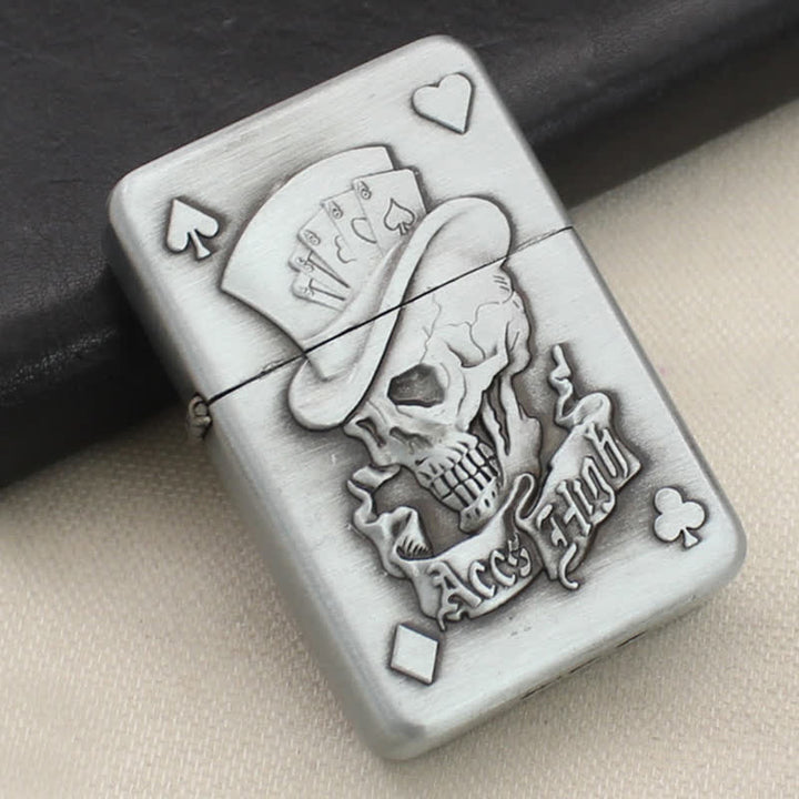 Encendedor de butano recargable con forma de carta de póquer, calavera y ases