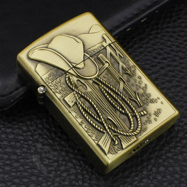Encendedor de butano recargable con sombrero de vaquero y escena del oeste - Oro - image 5