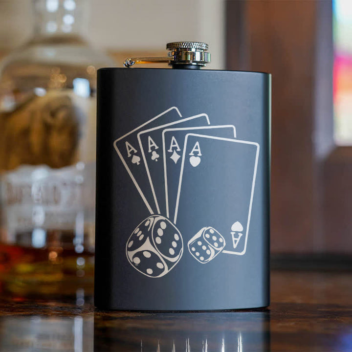 Frasco portátil de acero inoxidable con patrón láser de dados de póquer de 3 a 8 oz