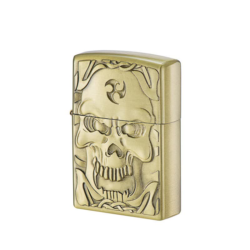Encendedor de queroseno recargable de bronce con forma de calavera