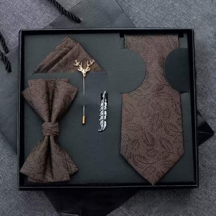 Caja de regalo con 5 pajaritas informales con estampado de hojas en marrón oscuro para hombre