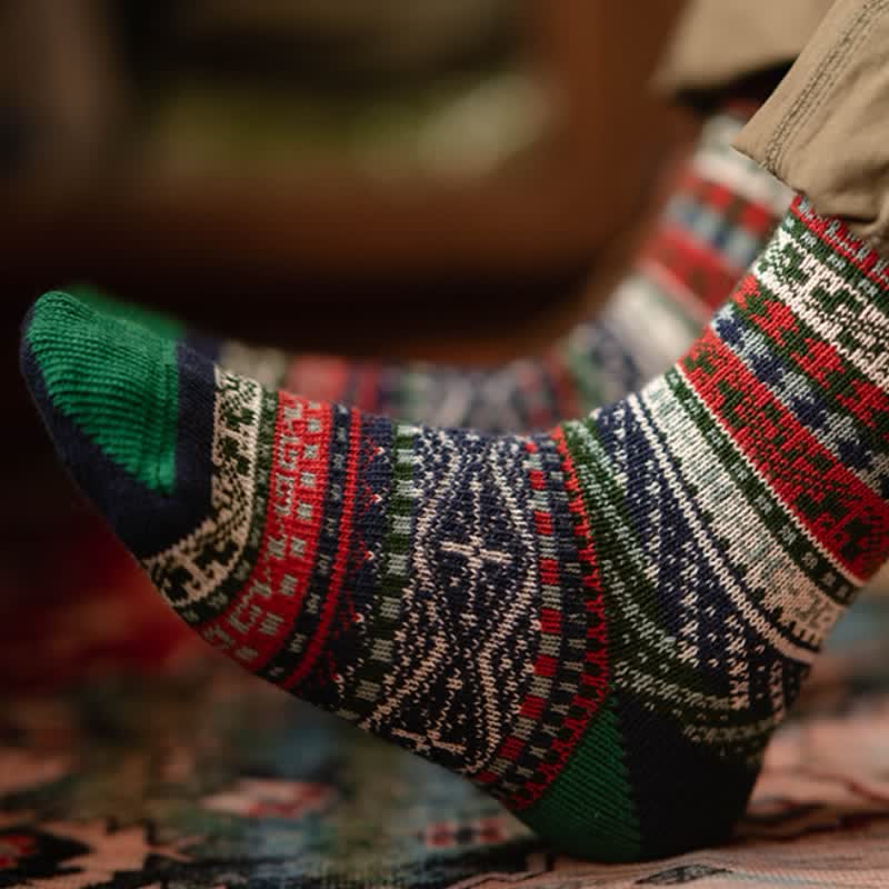 Calcetines de algodón vintage con estampado geométrico.