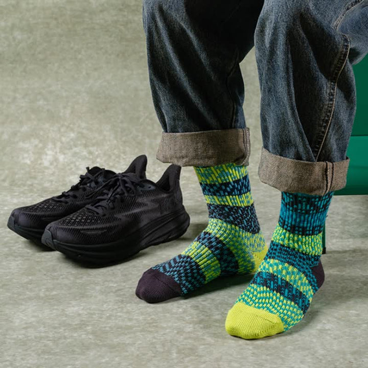 Calcetines de algodón a rayas con estampados étnicos coloridos
