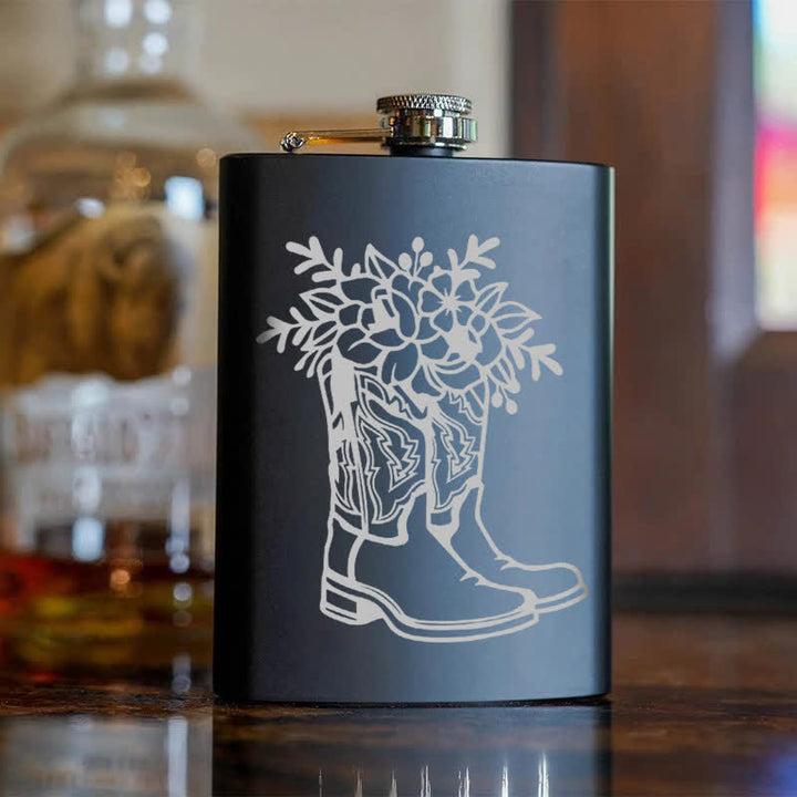 Botella portátil de acero inoxidable con estampado láser de flores y botas de 2 a 10 oz