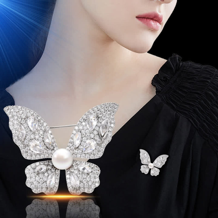 Broche de mariposa con perlas y circonitas brillantes para mujer