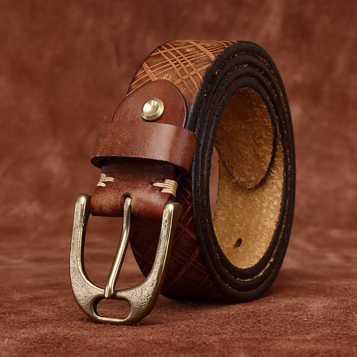 Cinturón de cuero grueso con relieve de diamantes personalizado