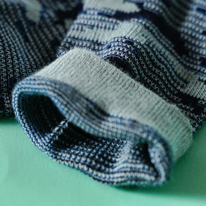 Calcetines de algodón de colores combinados de estilo informal.