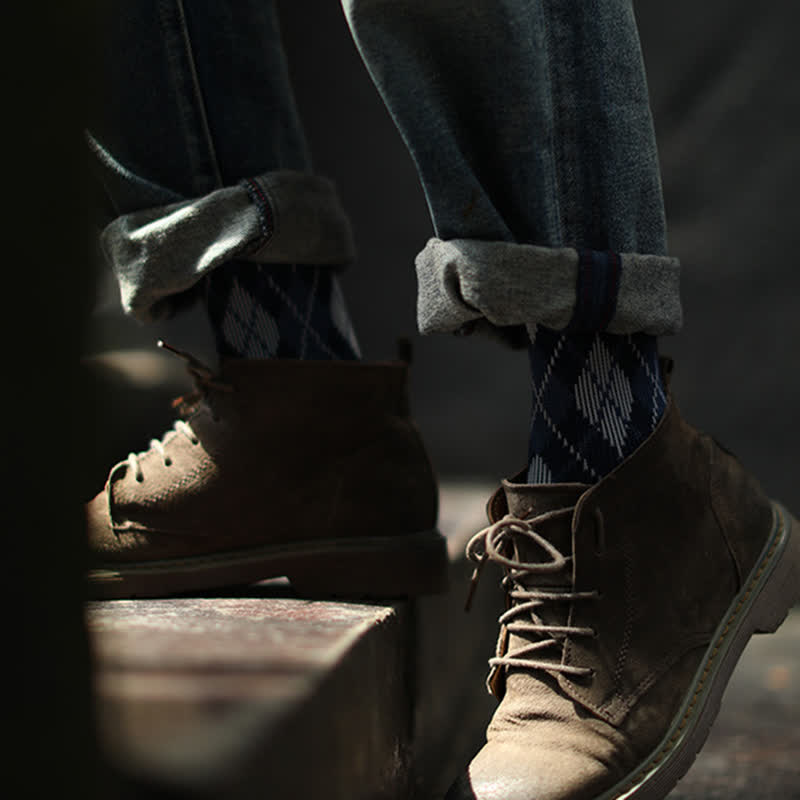 Calcetines de algodón cómodos con estampado de cuadros novedosos