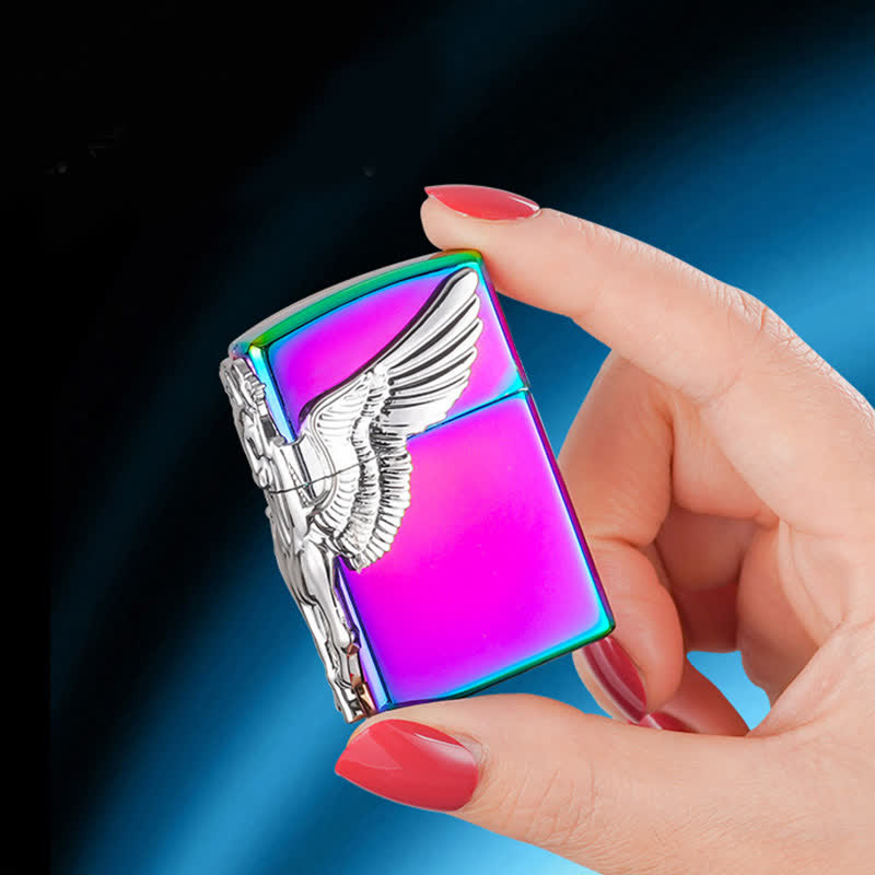 Encendedor de butano recargable Pegasus con relieve 3D de tres lados