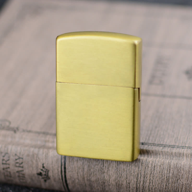 Encendedor de butano recargable con diseño mecánico en relieve en forma de corazón
