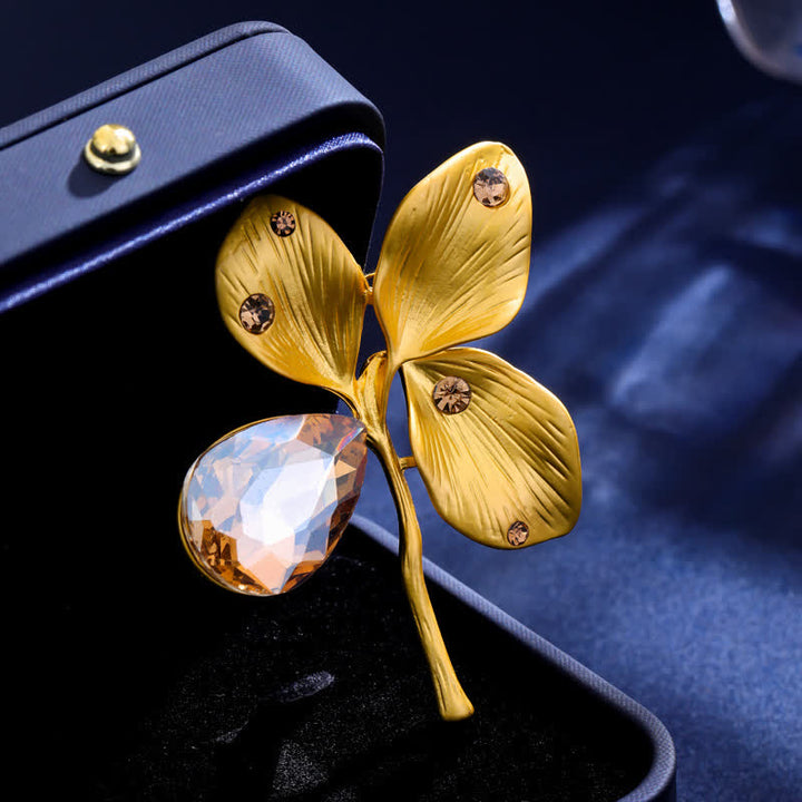 Broche de cristal con forma de hoja de arce dorada otoñal para mujer