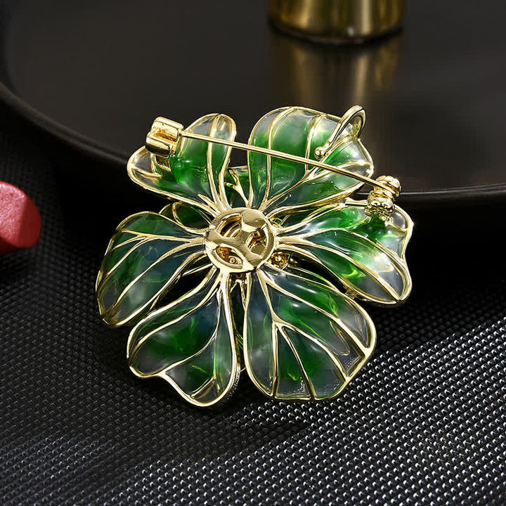 Broche de peonía verde bañado en oro esmaltado para mujer