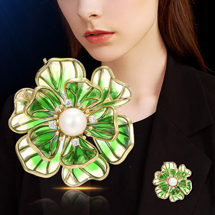 Broche de peonía verde bañado en oro esmaltado para mujer