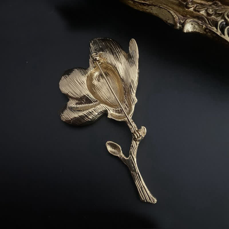Broche de magnolia blanca estilo cortesano exagerado para mujer