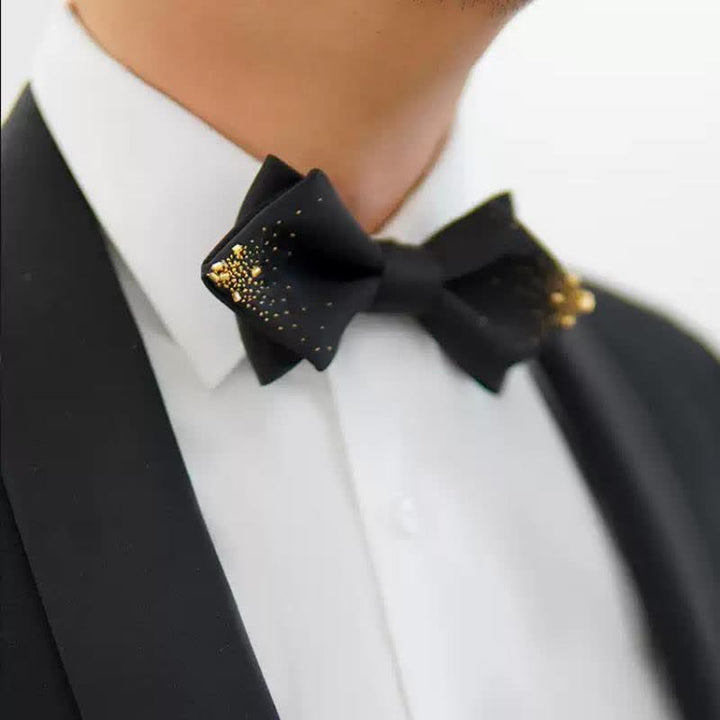 Pajarita puntiaguda de doble capa con alambre dorado y negro para hombre