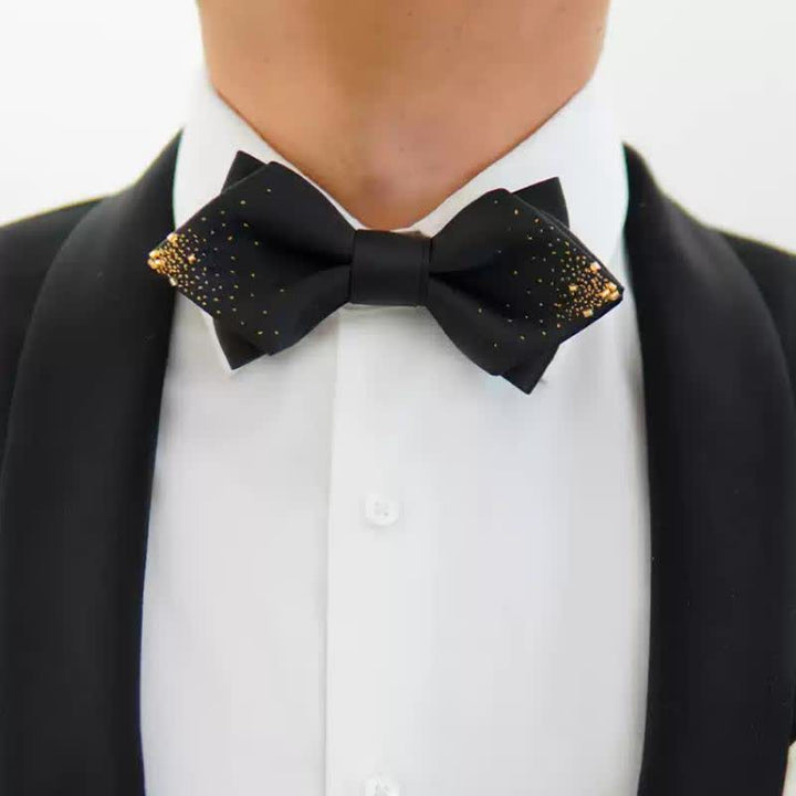 Pajarita puntiaguda de doble capa con alambre dorado y negro para hombre