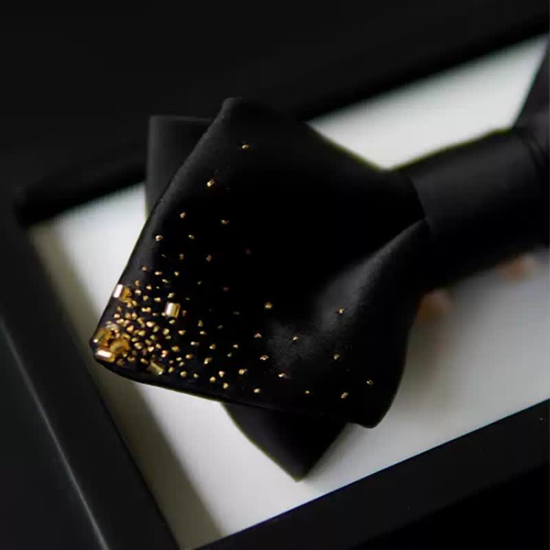 Pajarita puntiaguda de doble capa con alambre dorado y negro para hombre