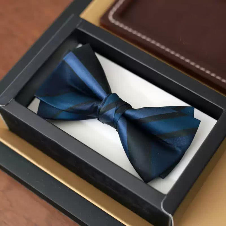 Pajarita con estampado de rayas azul acero de Noble Navy para hombre