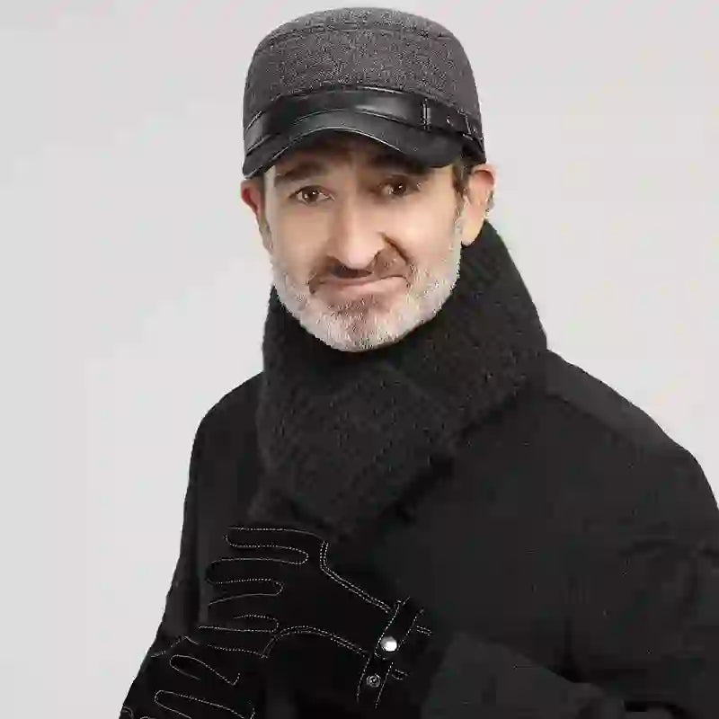 Gorro plano informal con orejeras cálidas para invierno