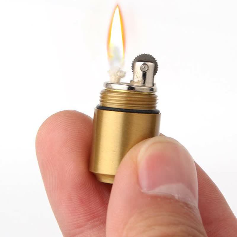 Encendedor de queroseno recargable con forma de lata en miniatura