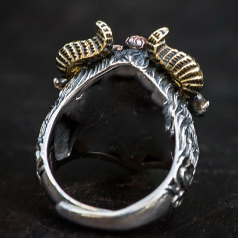Anillo ajustable con apertura de tótem de caballo y toro de roca dominante para hombre