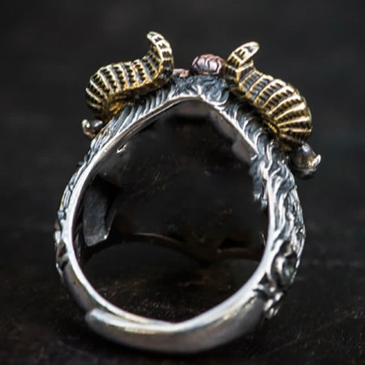 Anillo ajustable con apertura de tótem de caballo y toro de roca dominante para hombre