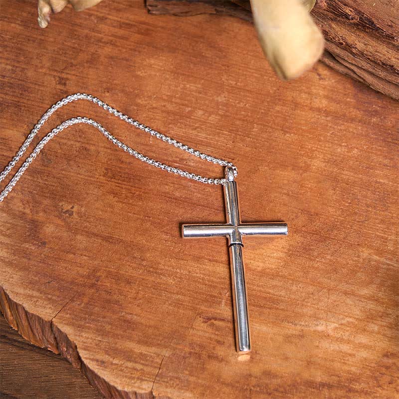 Conjunto de collar y cruz con colgante de toro de cuernos largos y encendedor de la Santa Biblia