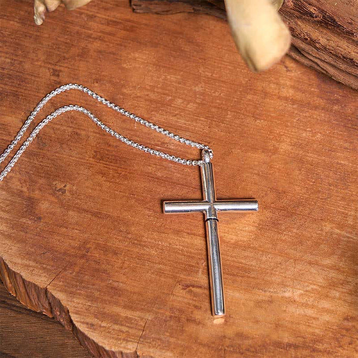 Conjunto de collar y cruz con colgante de toro de cuernos largos y encendedor de la Santa Biblia