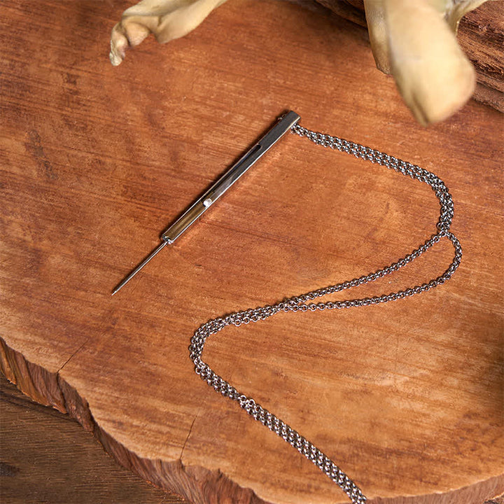 Conjunto de collar con colgante de aguja de toro de cuernos largos con hebilla de serpiente y cuchillo oculto DIY