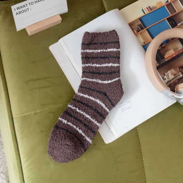 Calcetines de dormir de polar coral afelpado con rayas blancas para hombre