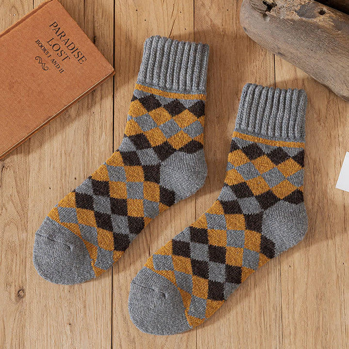 Calcetines de invierno con estampado de cuadros característicos para hombre